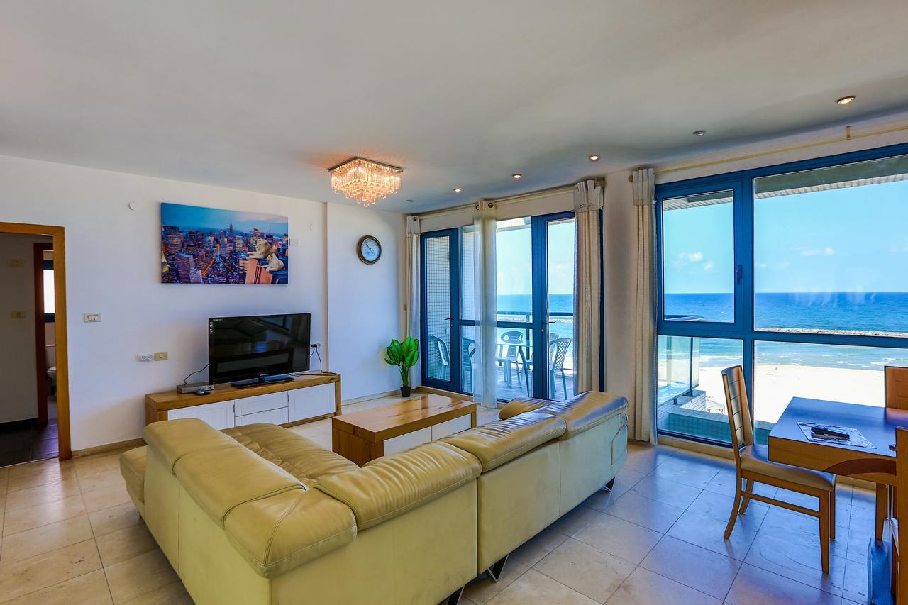 Ocean Front Apartments First Line To The Beach Tel Aviv Esterno foto