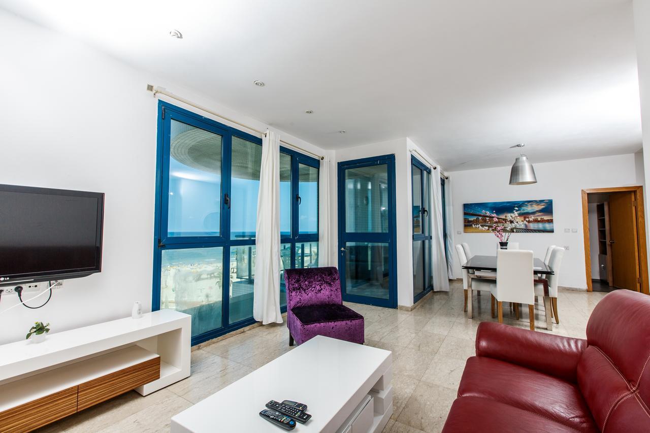 Ocean Front Apartments First Line To The Beach Tel Aviv Esterno foto