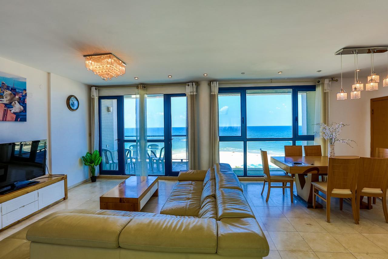 Ocean Front Apartments First Line To The Beach Tel Aviv Esterno foto