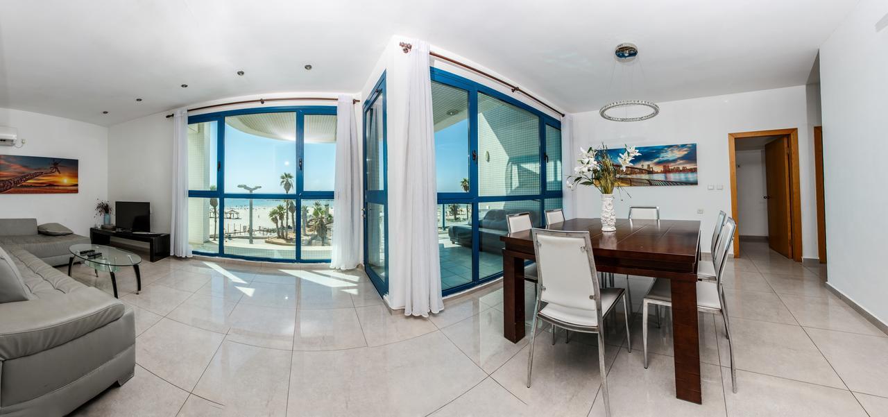 Ocean Front Apartments First Line To The Beach Tel Aviv Esterno foto
