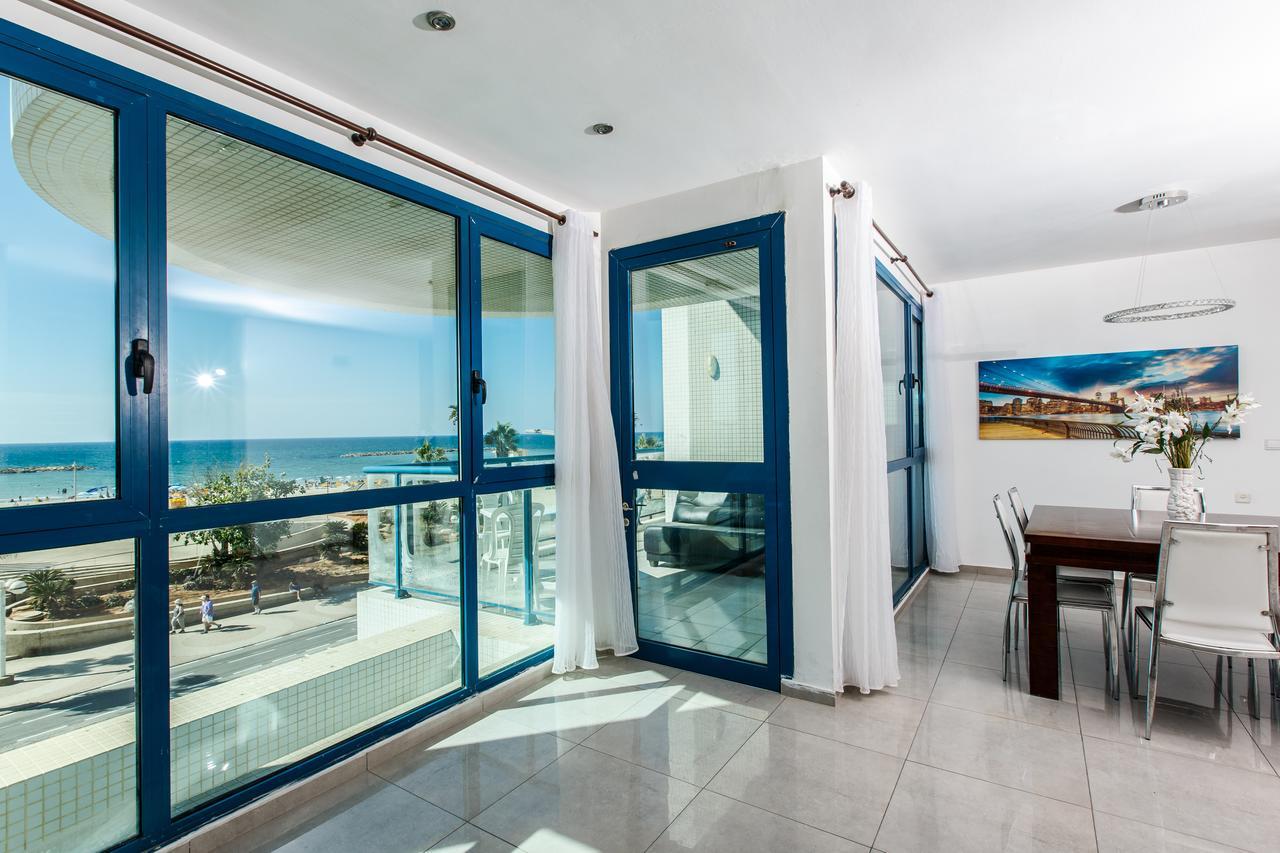 Ocean Front Apartments First Line To The Beach Tel Aviv Esterno foto
