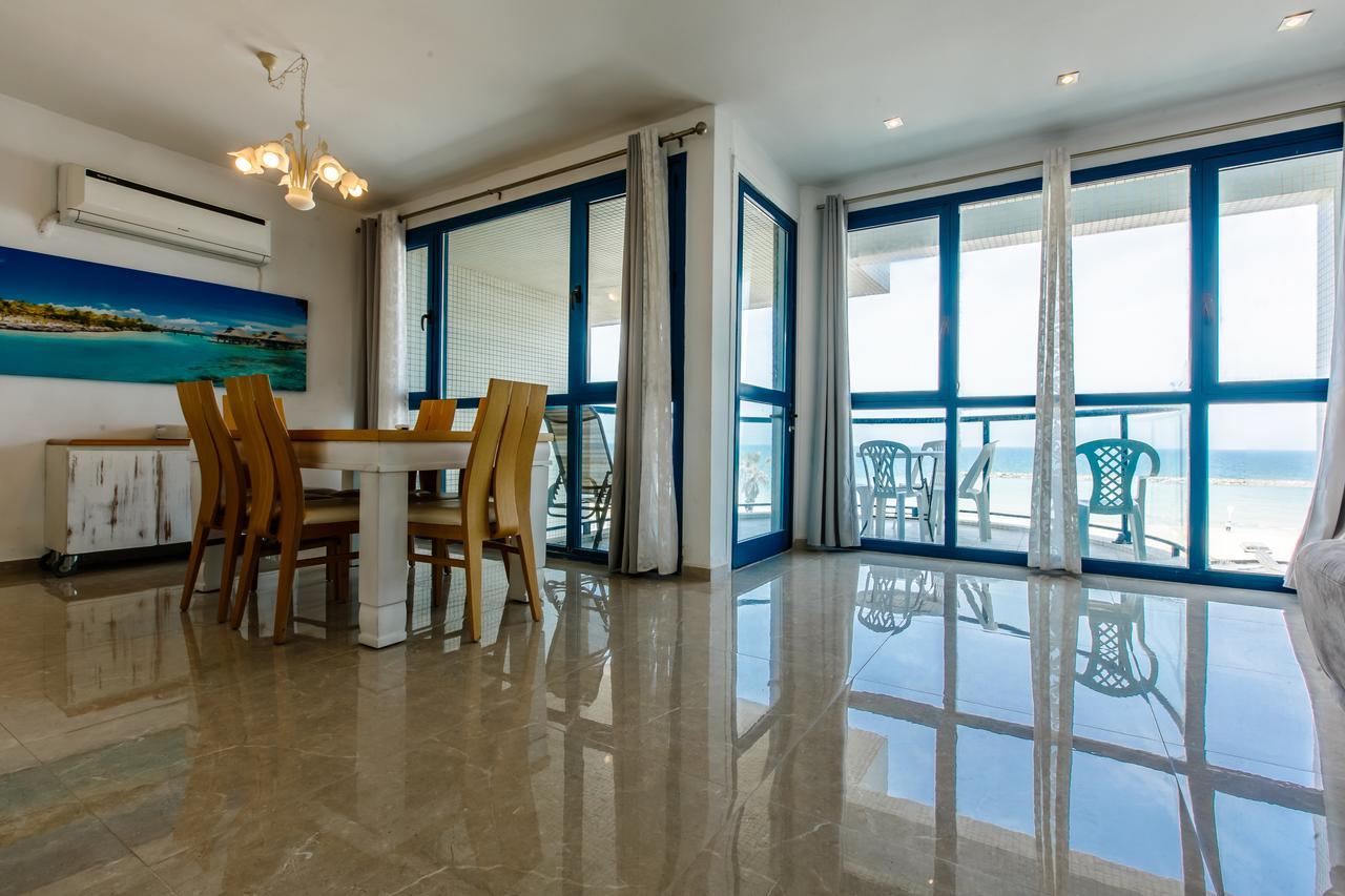 Ocean Front Apartments First Line To The Beach Tel Aviv Esterno foto